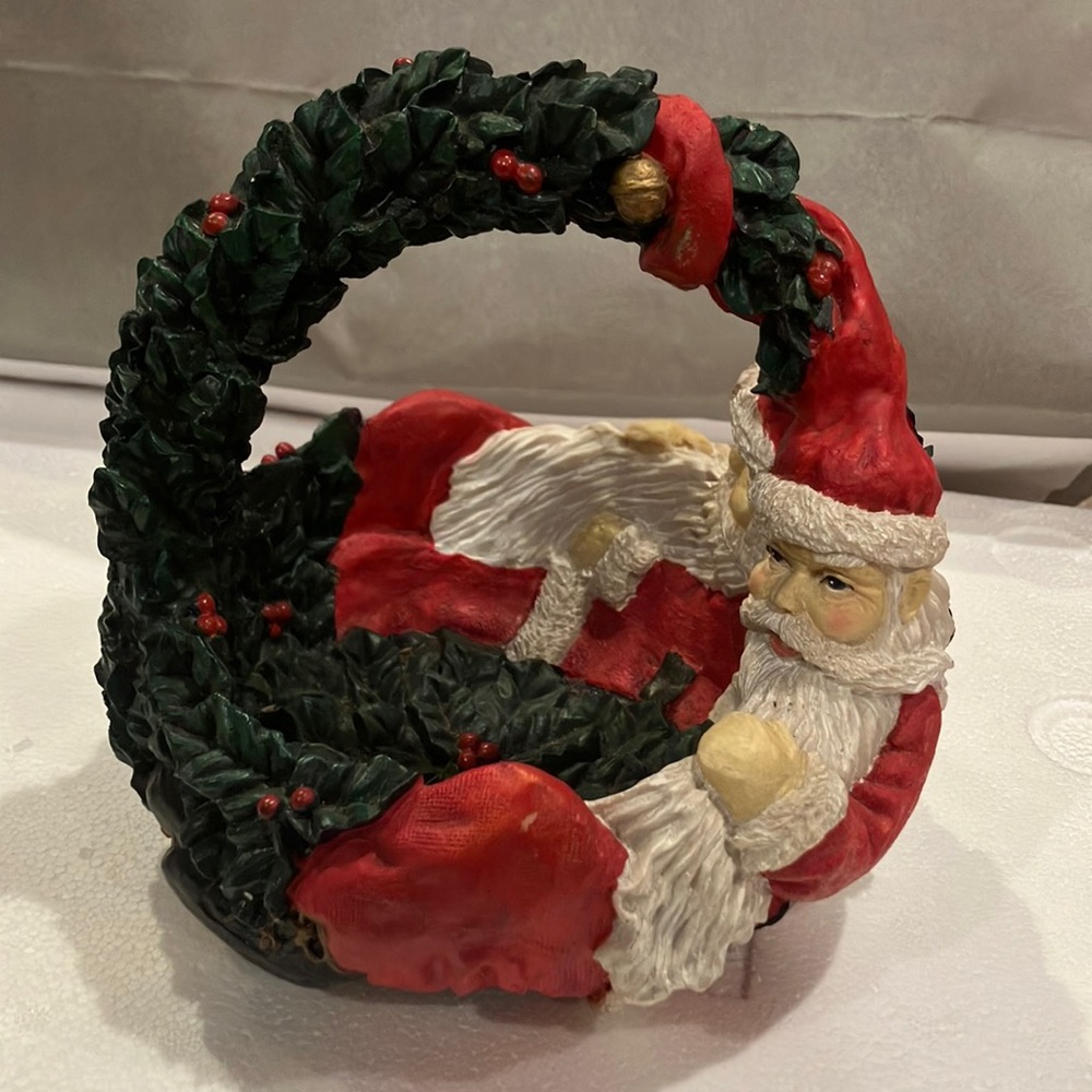 Vintage Dept 56 half moon Christmas Santa basket